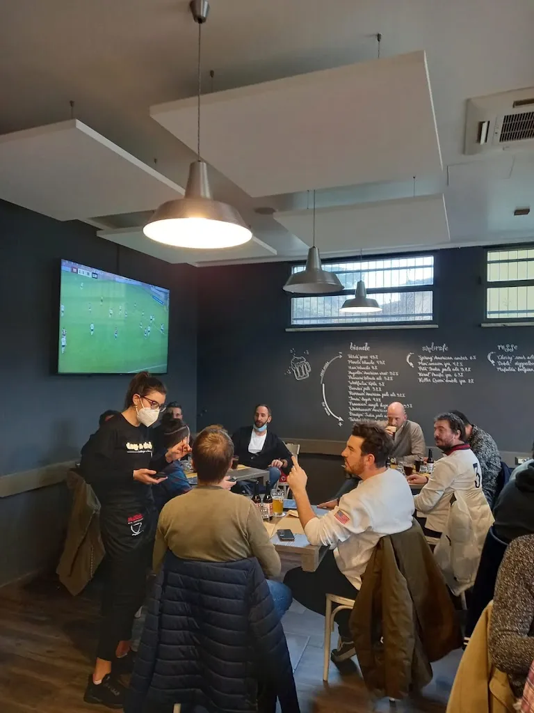 Hamburgheria Dag a Drè restaurant in Cavriago