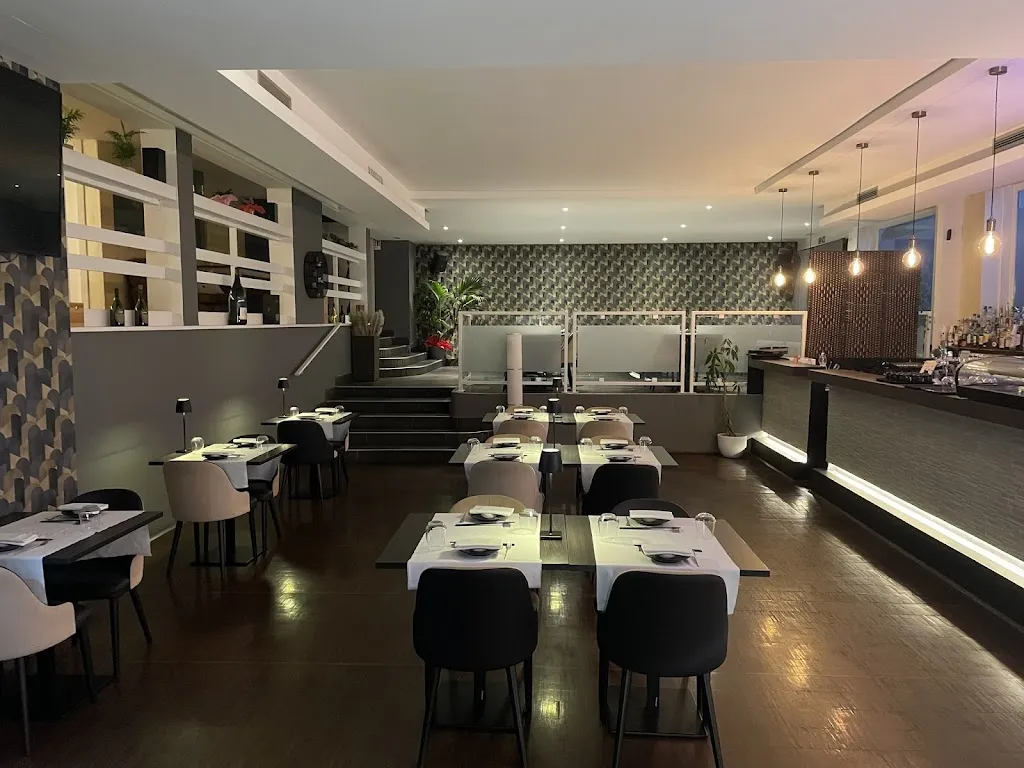 FUYUMI Sushi Garden Cocktail_Cento_slider_image_1