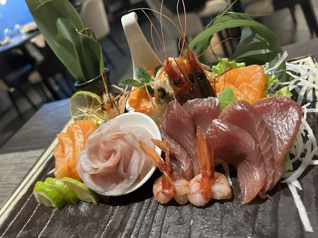 FUYUMI Sushi Garden Cocktail_Cento_slider_image_3