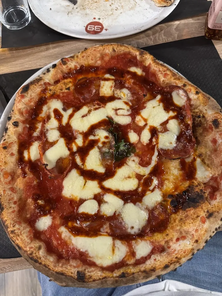 Anas Talalqa_+39 di Luca Di Massa_Castenaso_review