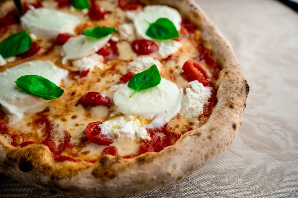 Renato Pizza e Natura_Castenaso_slider_image_2