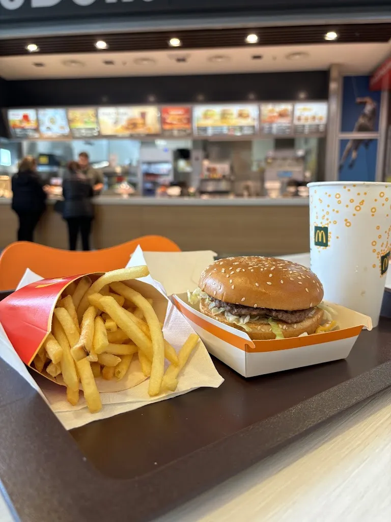 McDonald's Castenaso_Castenaso_slider_image_3