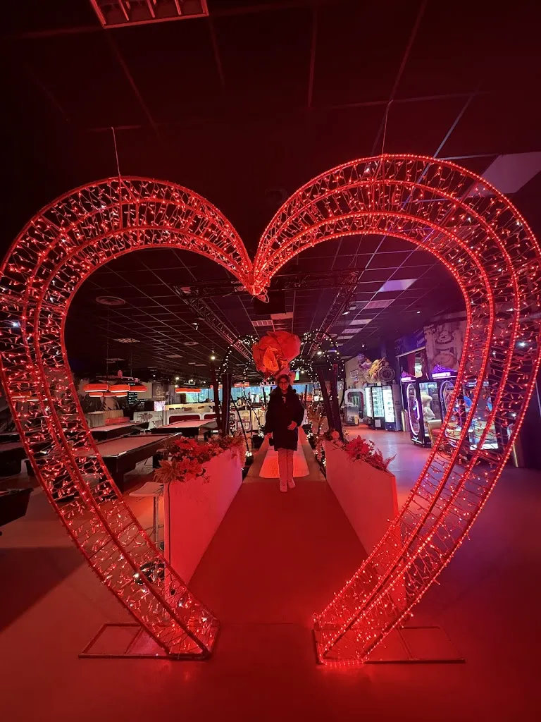 Signora Rossi_Bowling Seventies_Cerasolo_review