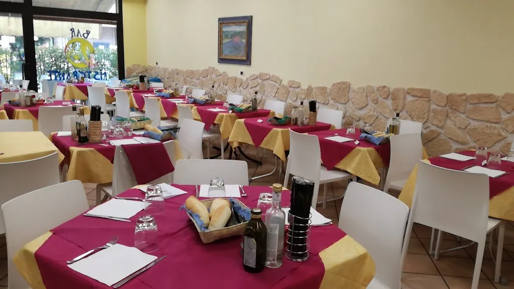 Bar Ristorante Jolli restaurant in Cavezzo