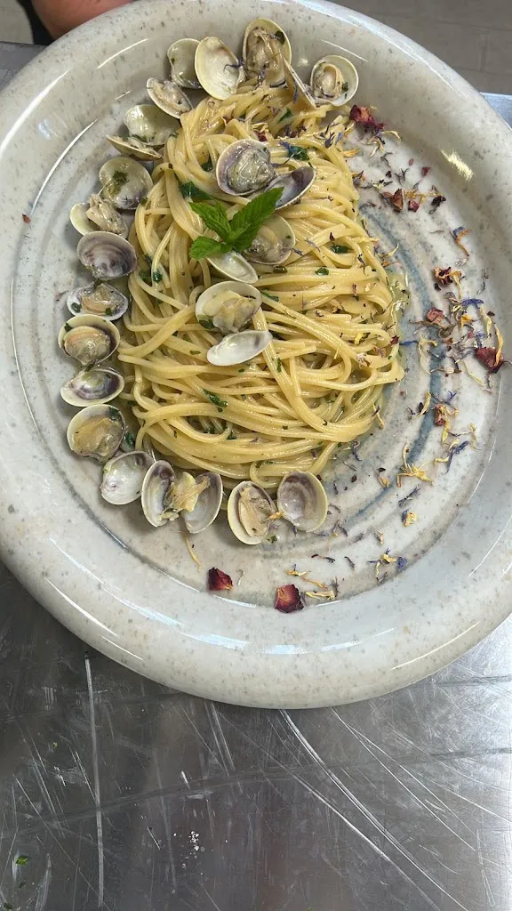 Ristorante chest'è_Cavezzo_slider_image_3