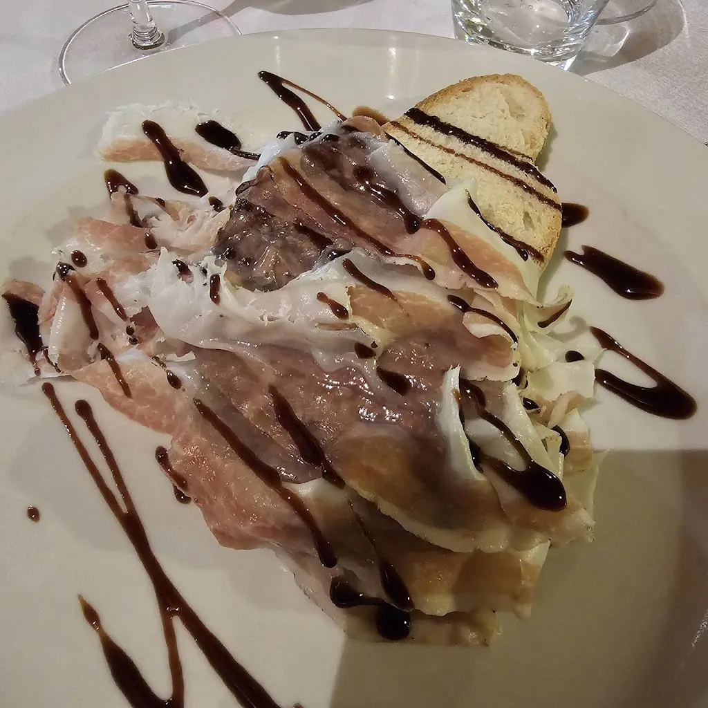 Tania Meschiari_Il Voltone_Cavezzo_review