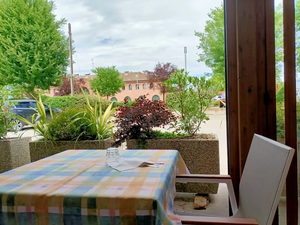 Trattoria La Cesarina restaurant in Cavezzo