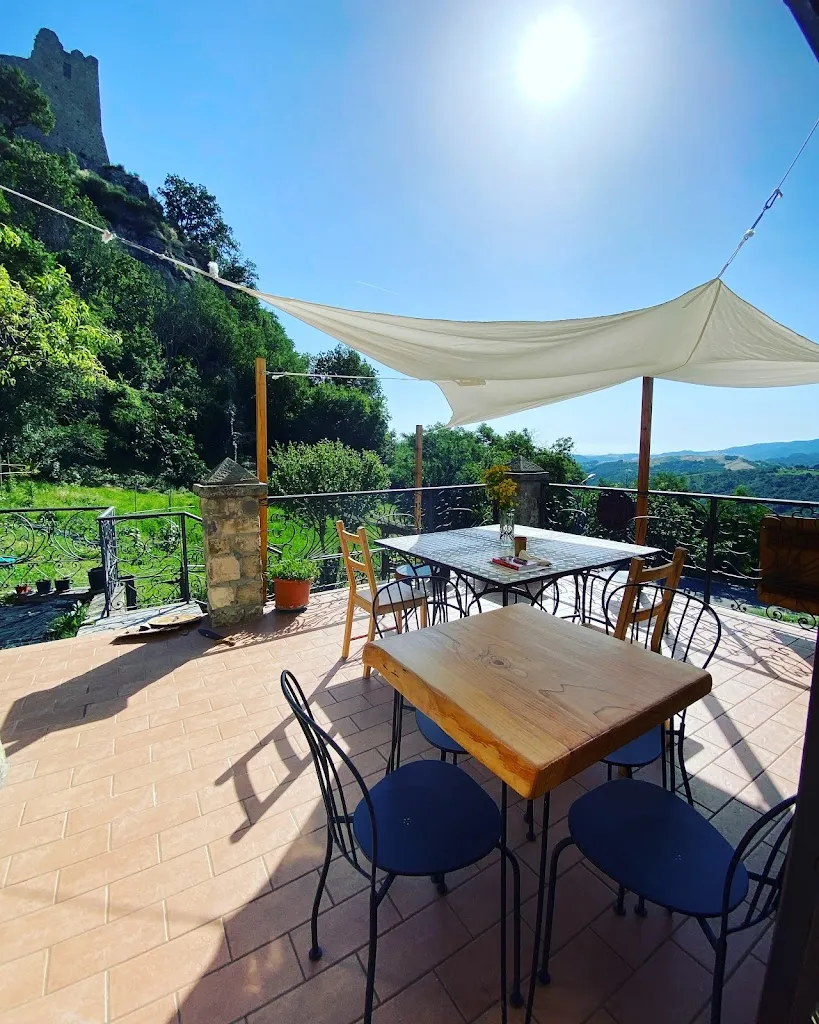 Home Restaurant "Il Viandante" Canossa restaurant in Ciano d'Enza