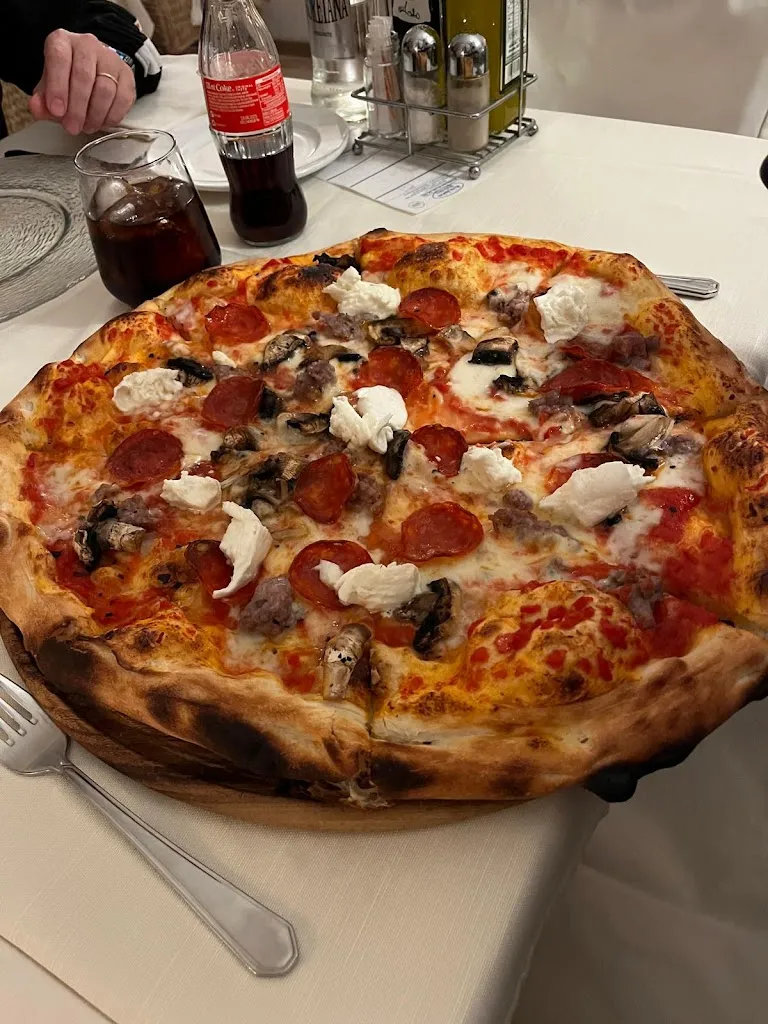 Ristorante Enrico IV_Ciano d'Enza_slider_image_2