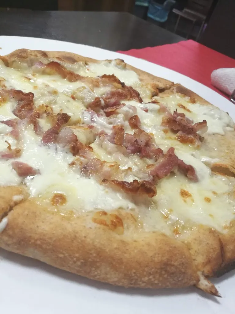 Pizzeria del centro restaurant in Ciano d'Enza