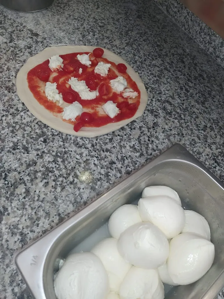 Pizzeria del centro_Ciano d'Enza_slider_image_3