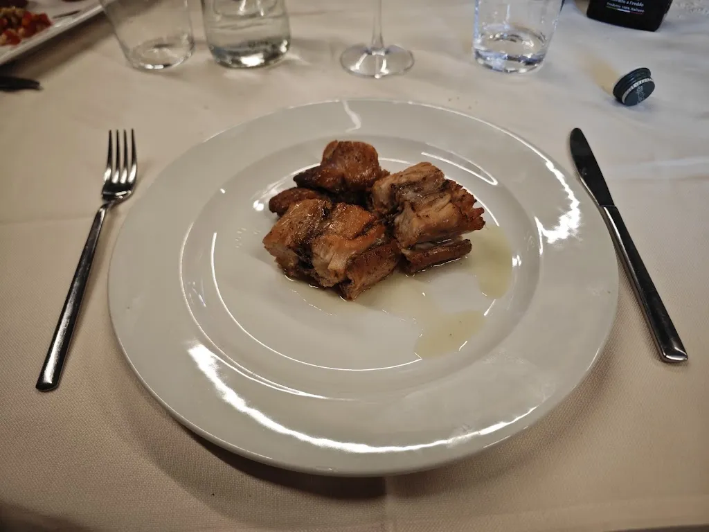 Alessandro Montanarini_La Villa_Ciano d'Enza_review