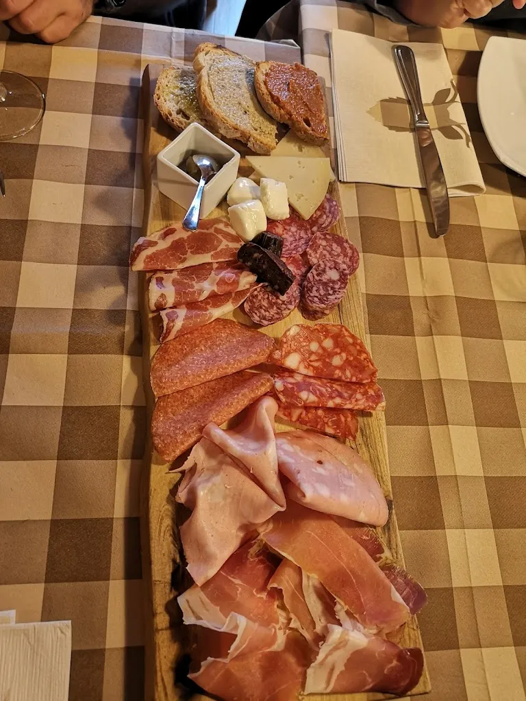 Il Rifugio del Lupo_Ovindoli_slider_image_3