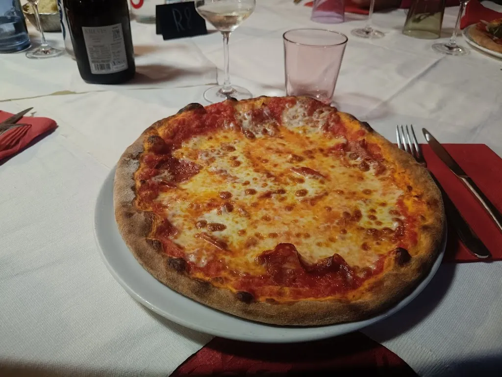 Ristorante Pizzeria River 2.0 di Guazzi Cav. Simone_Ciano d'Enza_slider_image_2