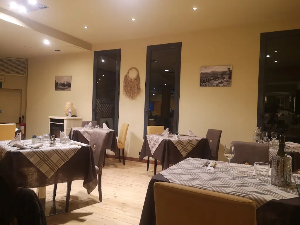 RedLion San Polo restaurant in Ciano d'Enza