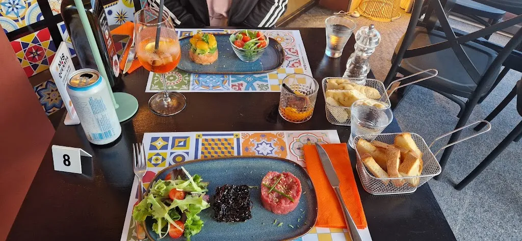 Yont A_Masquenada_Ciano d'Enza_review