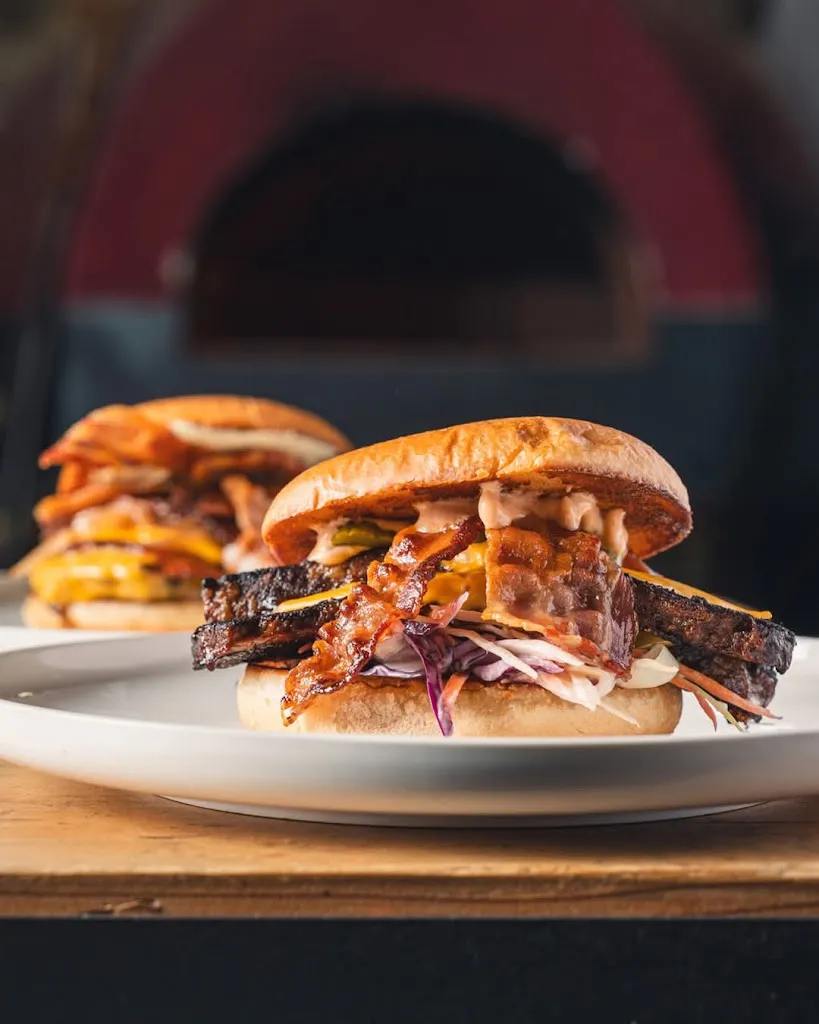 PUB CIRCUS_Codigoro_slider_image_2