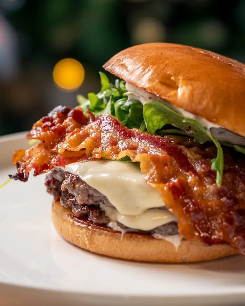 PUB CIRCUS_Codigoro_slider_image_3