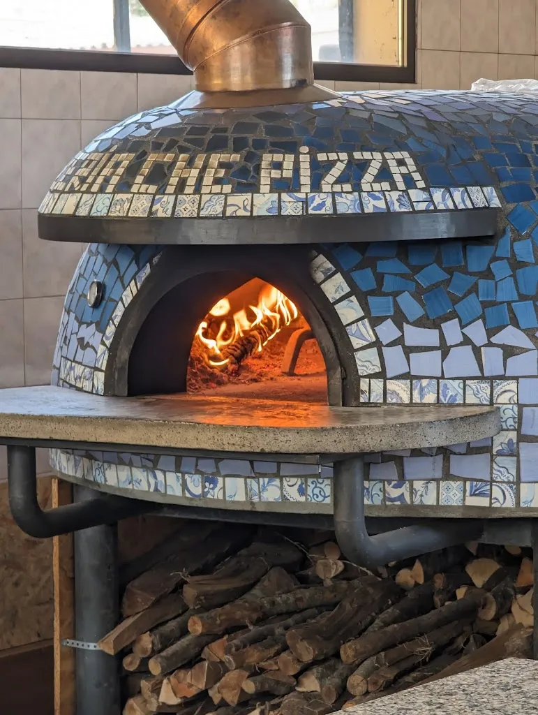 CHE PIZZA!_Codigoro_slider_image_3