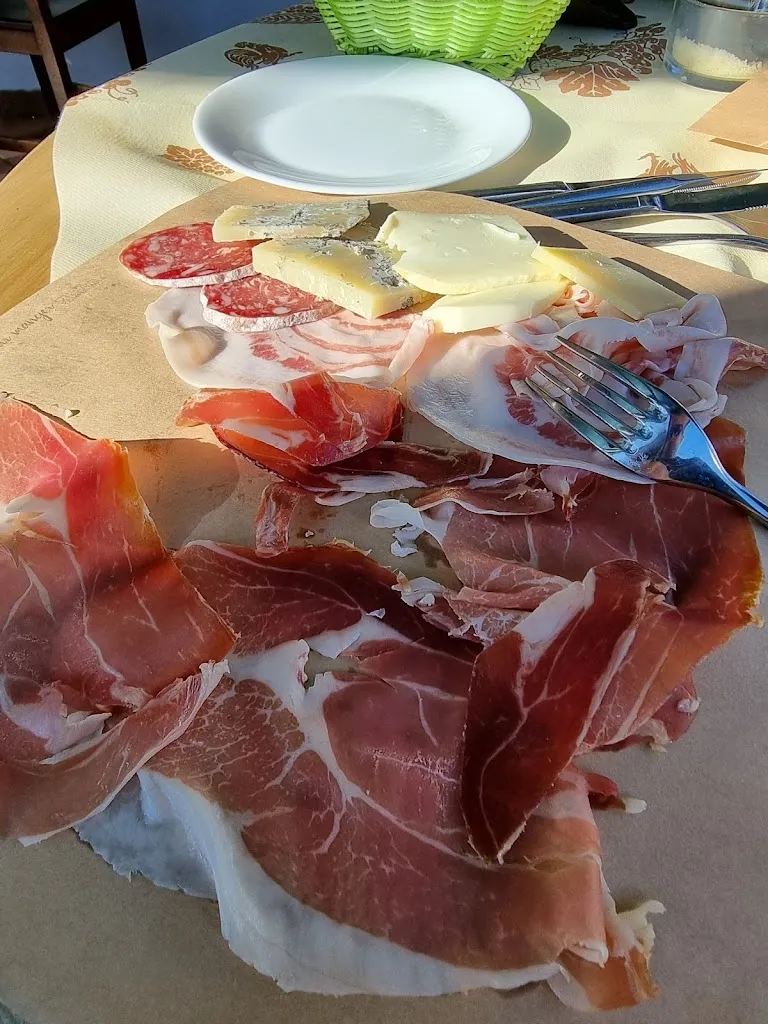 Ristorante Bar Pizzeria Dalla Maddalena_Collagna_slider_image_3