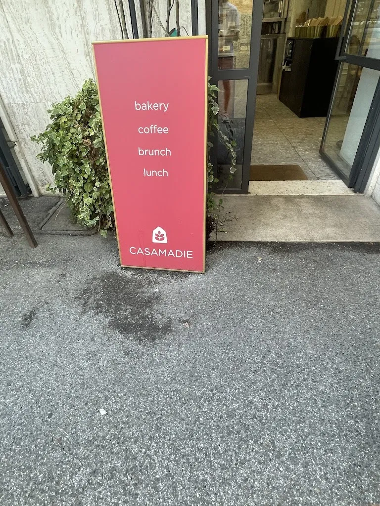 Viktor Vukovic_CASAMADIE - Piazza del Popolo_Cesena_recensione