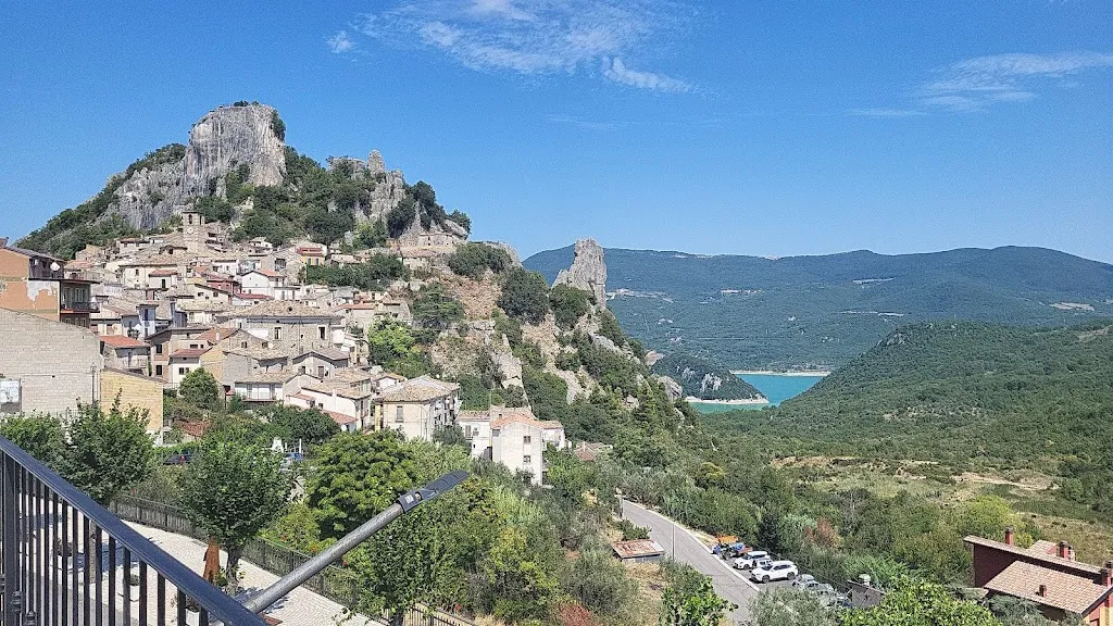 Rosanna Valente_Pennadomo Climbing House_Pennadomo_review