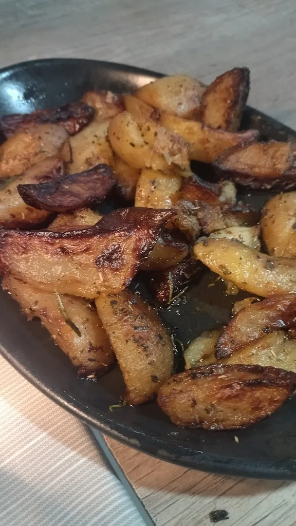 Laura_La Chêrna Cesena_Cesena_review