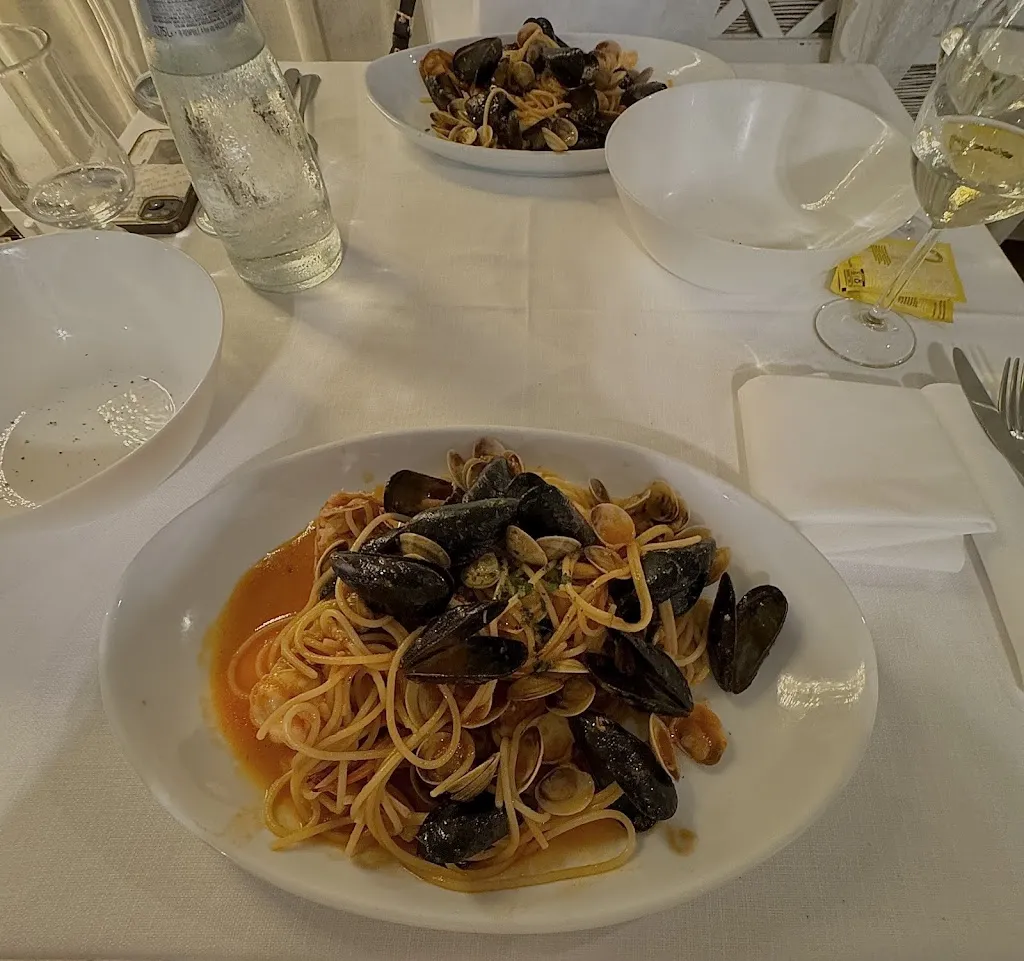 Ella Shayenne_Ristorante Pizzeria Capogiro_Cesenatico_review