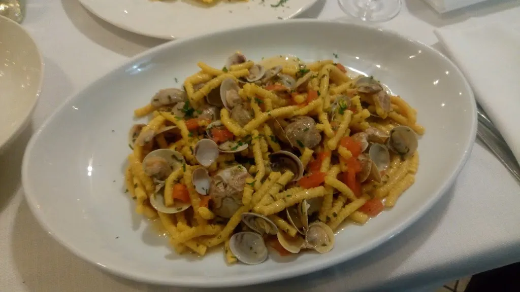 Elizabeth Simmonds_Ristorante Pizzeria Capogiro_Cesenatico_review