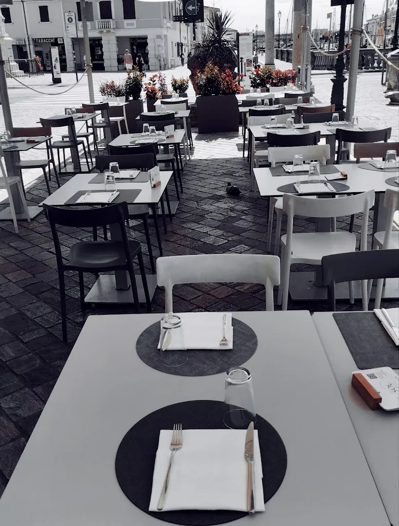 Ristorante Pizzeria Nero di Seppia_Cesenatico_slider_image_3