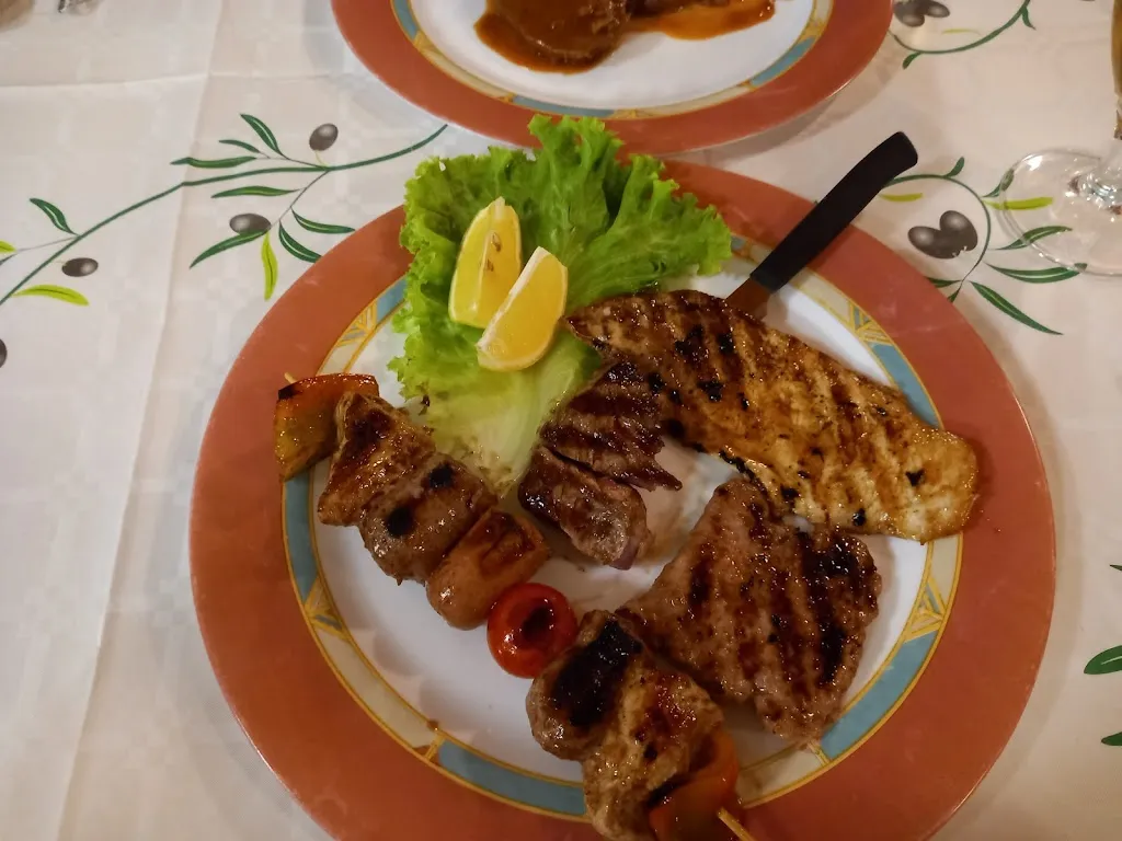 Scarabeo Ristorante Pizzeria_Compiano_slider_image_1