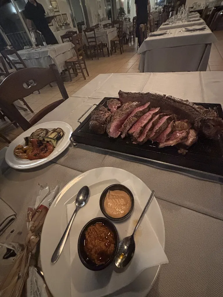 Massimo Andrea Ferrari_Hostariola_Colorno_review