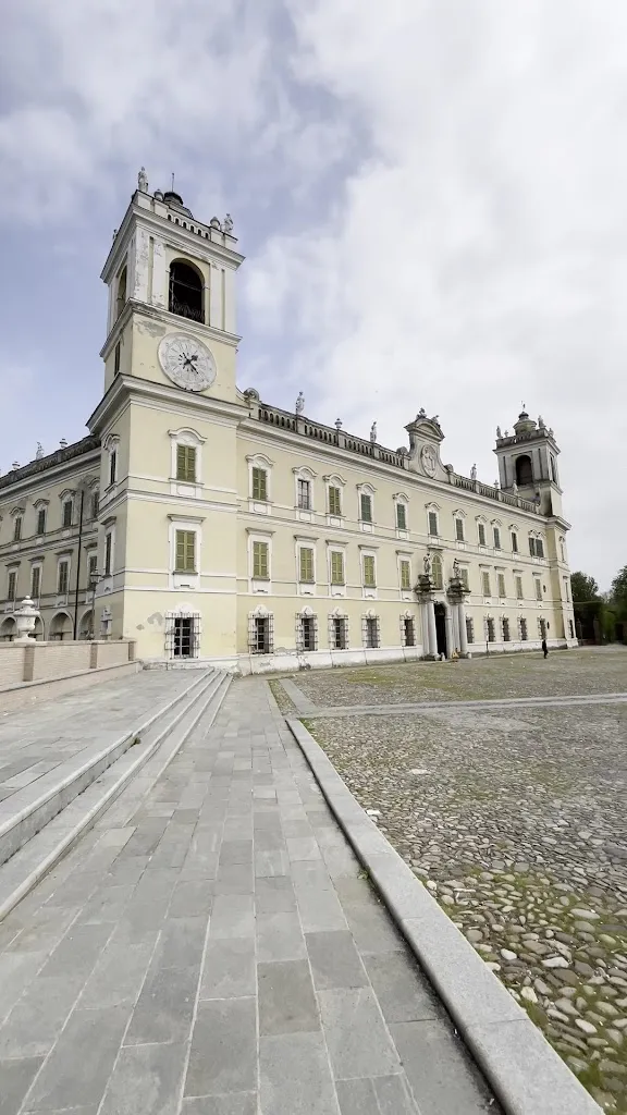 Ristorante Caffe Dei Lancieri_Colorno_slider_image_2