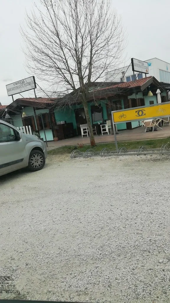 Yassir ouldib_Cristal Cafè_Concordia sulla Secchia_review