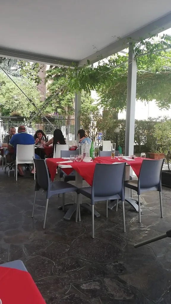 Alessandro Cantoni_Cottocrudo di Senese Luca - Pizzeria ristorante gastronomia 