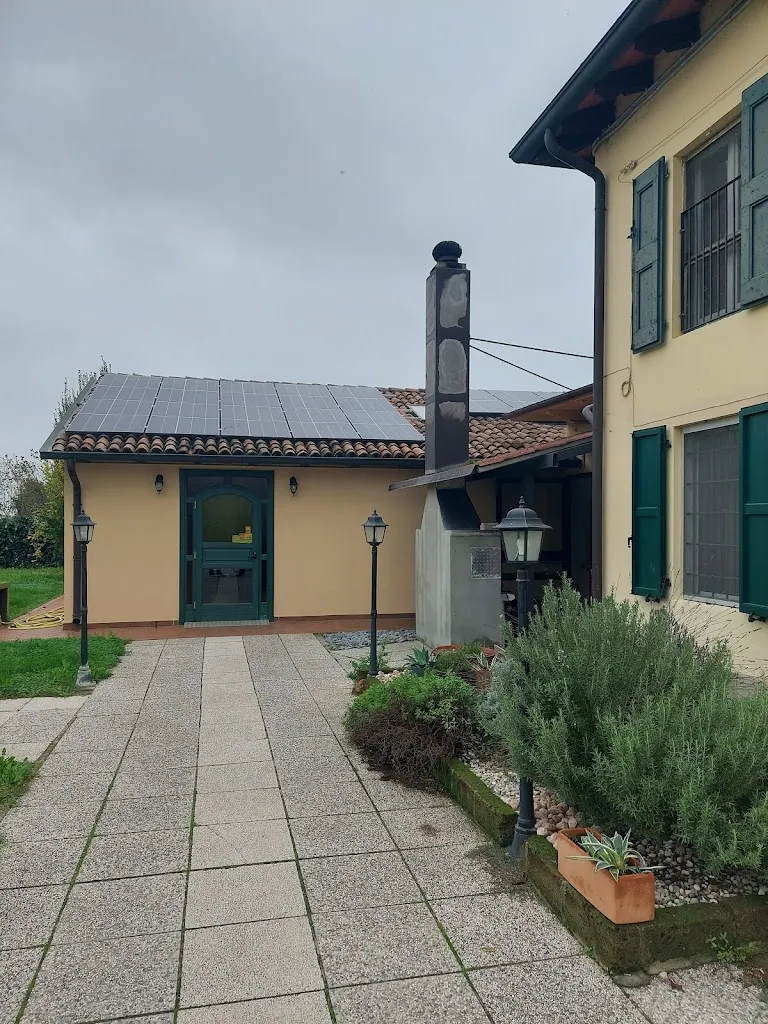 alessio di iorio_Nel Porto del Lupo_Concordia sulla Secchia_review