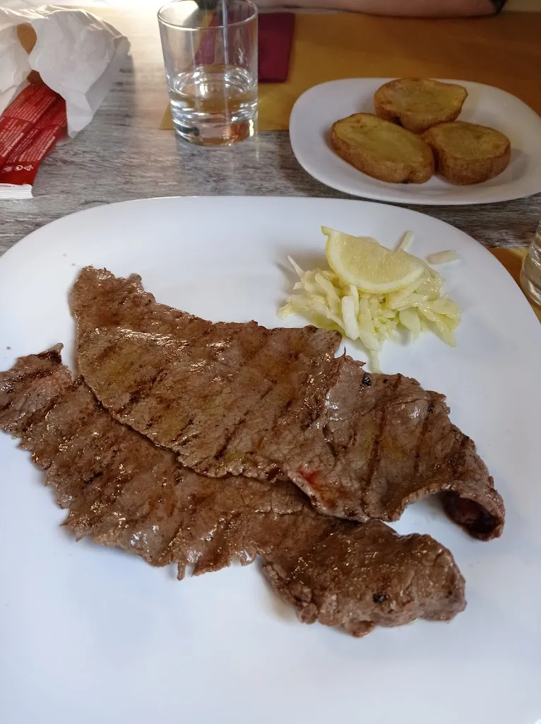 Emanuele Bignardi_Nel Porto del Lupo_Concordia sulla Secchia_review