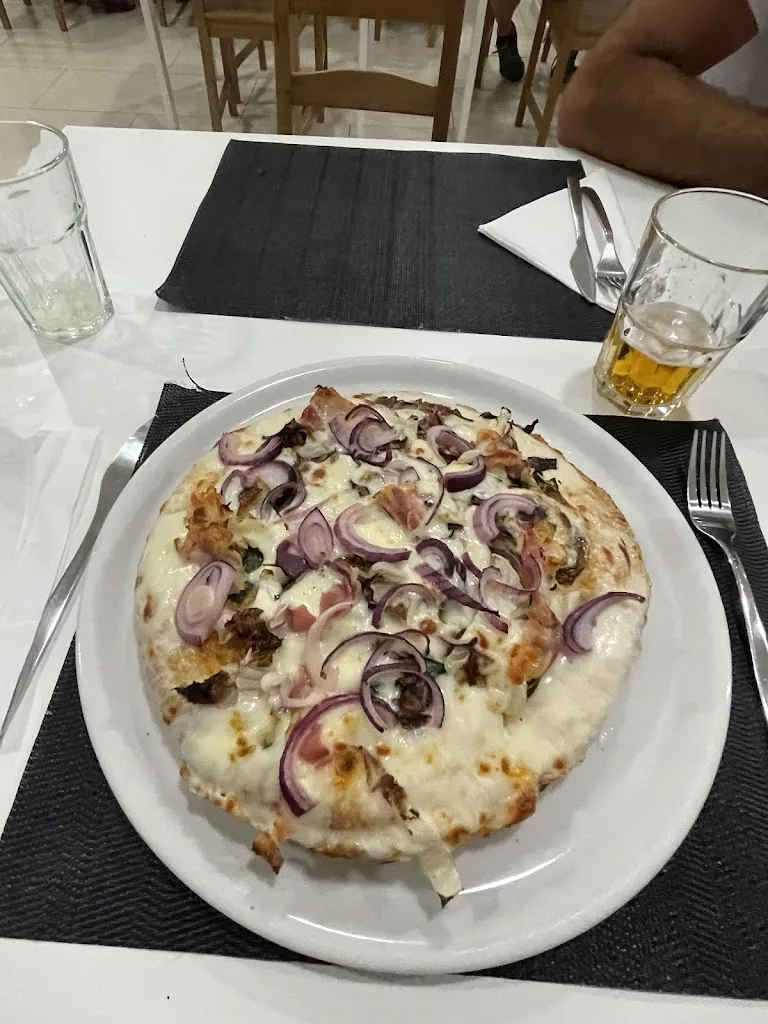 Veruska_Pizzalandia_Corcagnano_review