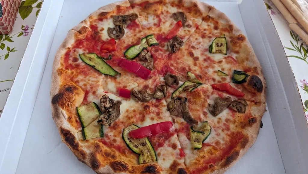 Pizzalandia_Corcagnano_slider_image_3