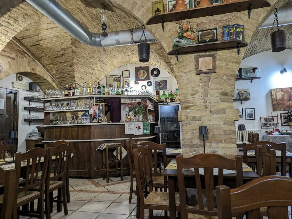 Hosteria La Vecchia Lanterna restaurant in Ortona