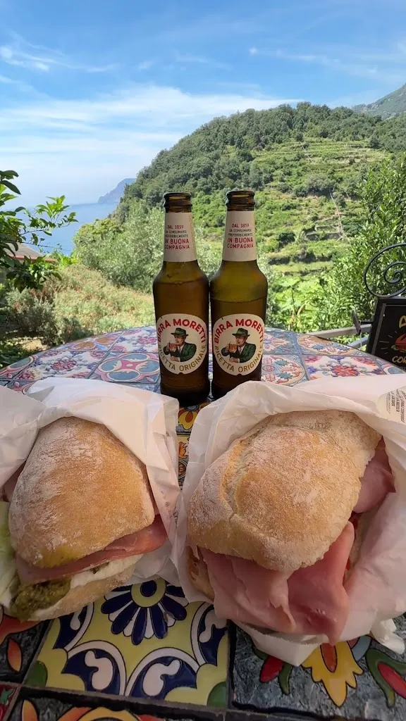 Andrea's Corniglia_Corniglio_slider_image_2