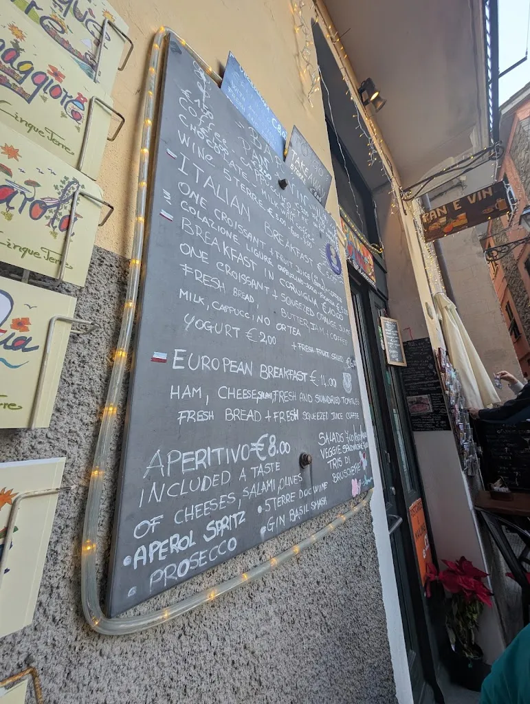 Menu_Bar Pan e Vin_Corniglio_image_3