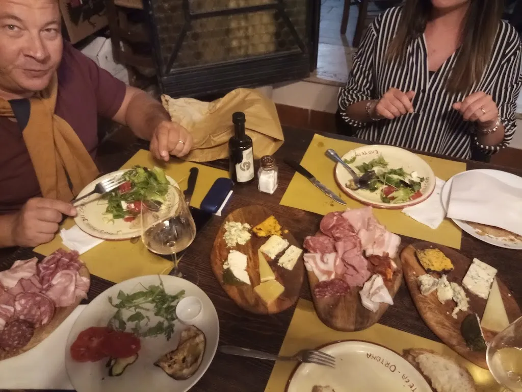 Menu_Hostaria Del Castello wine & beer shop_Ortona_image_5