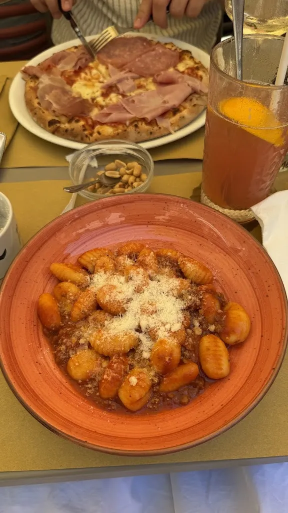 Emanuela Foica_Caffè Matteo Snc di Galletti Riccardo e Rizzuti Manuela_Corniglio_review