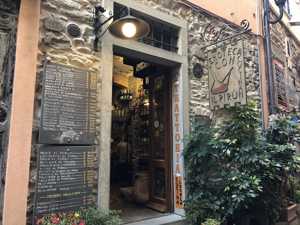 Enoteca Il Pirun restaurant in Corniglio