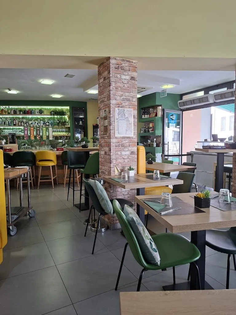 Banchina 52 - Comacchio restaurant in Comacchio