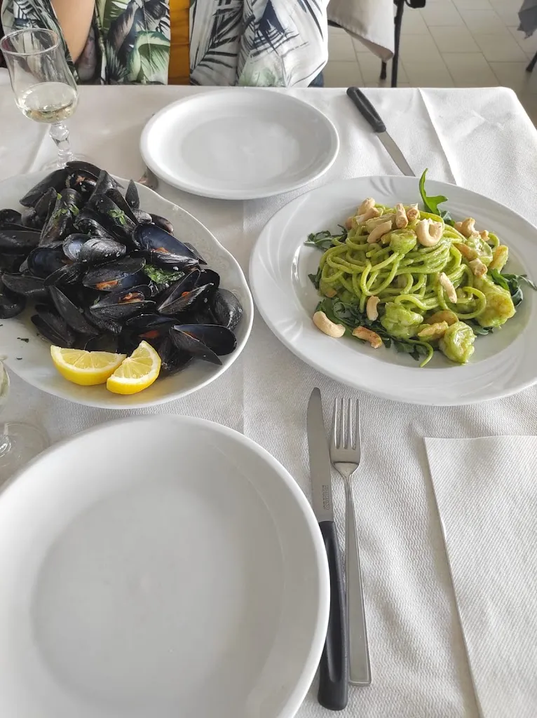 Cansu Kapar_I Caraibi_Comacchio_review