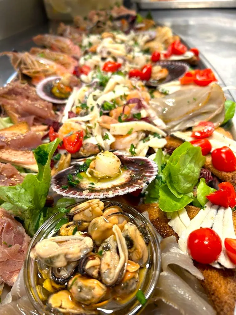 Bagno Trattoria Bologna_Comacchio_slider_image_3