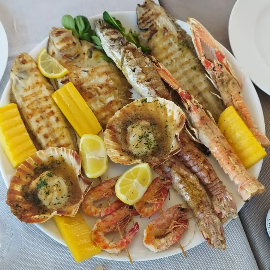 Ristorante Pizzeria La Prua_Comacchio_slider_image_3