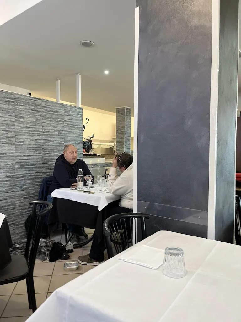 Janusz Gawronski_Ristorante Pizzeria Al Mediterraneo_Comacchio_review